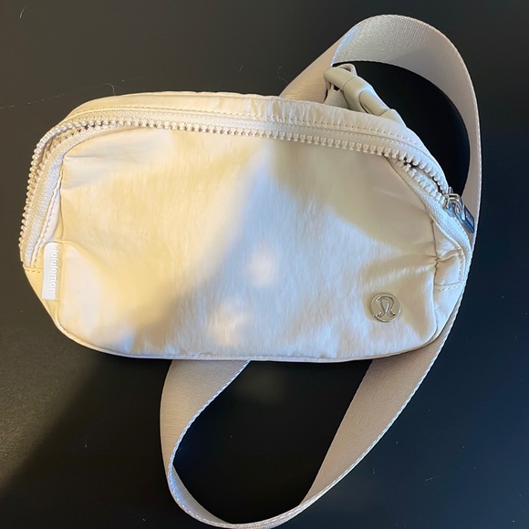 Lululemon belt bag - Picture 1 of 1
